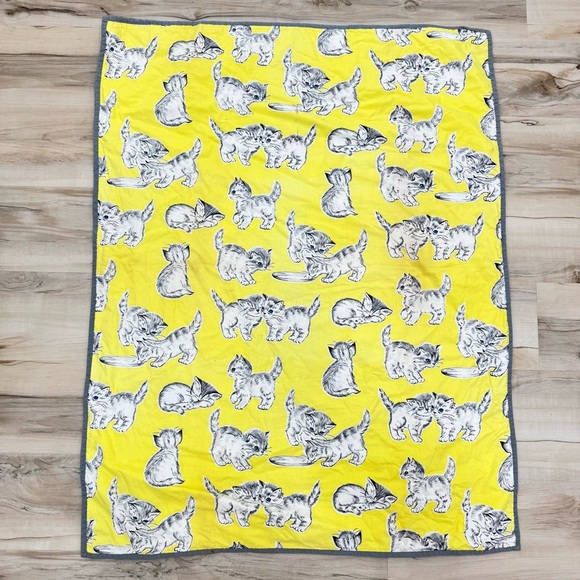 Vintage Yellow Gray Kitty Tabby Cat Baby Throw blanket Adorable! - Picture 3 of 7